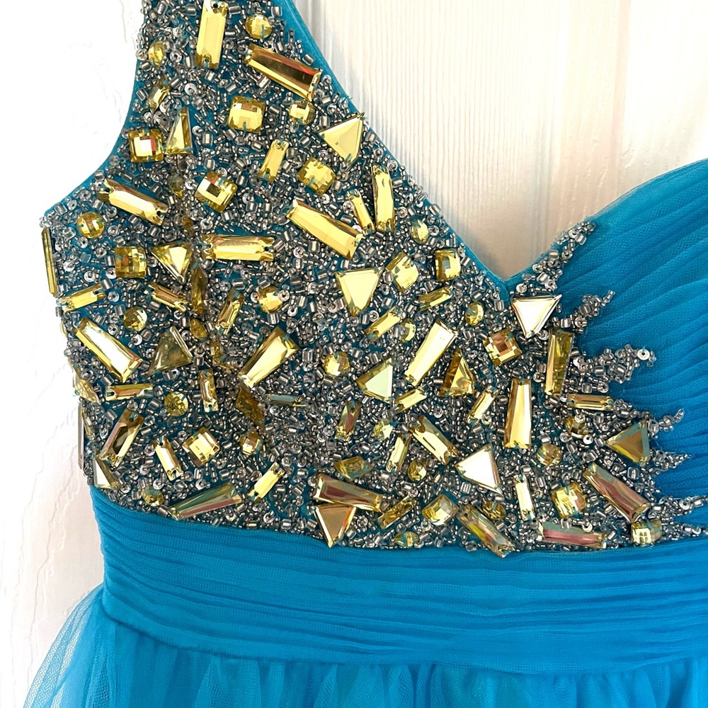 Sparkly Blue Dress ✨